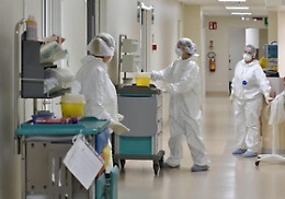 Covid, in Italia è record di contagi: spettro
 lockdown a Natale? Sicilia tra regioni a rischio