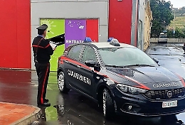 Misterbianco, festa con 62 persone: i carabinieri chiudono ludoteca