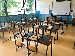 Covid, lezioni anche di pomeriggio. De Luca chiude scuole in Campania