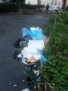 Catania: Largo Aquileia  sempre pi&ugrave; sporco