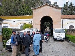 Regole a Palermo per visite nei cimiteri per Commemorazione defunti