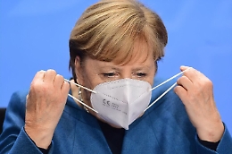 Anche la Germania in lockdown (light) per un mese. Merkel: «Dobbiamo farlo»