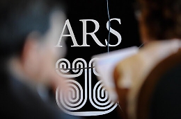 Il M5s: «All'Ars i deputati si aumentano le pensioni in piena crisi Covid»