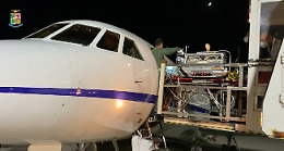 Catania, neonata di due giorni in fin di vita trasportata a Roma su un Falcon dell'Aeronautica