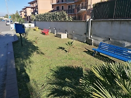 Catania: "A Piano Tavola la via delle panchine colorate."