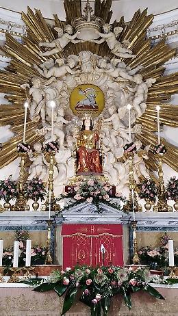 Santa Lucia: Belpasso onora la Santa Patrona con messe ogni ora