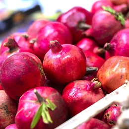 Melagrane con falso marchio di Sicilia sequestrate a Civitavecchia