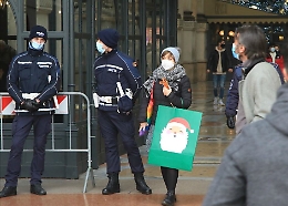 Covid, Italia tutta in zona rossa per Natale
Ecco che cosa si può fare e che cosa è vietato