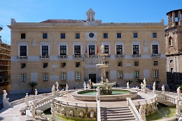 Covid, Orlando a Palermo proroga divieto di stazionamento e stoppa Ztl