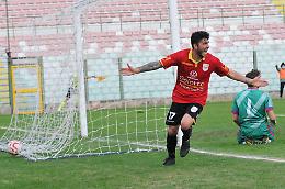 Serie D, il Messina batte il Paternò e vola in testa