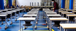 Covid, il governo apre le scuole: dad (parziale) solo nelle zone rosse