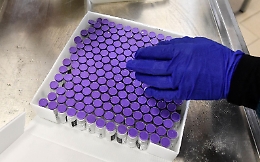 Vaccini, in Sicilia secondo richiamo a rischio: la Regione pressa Roma e parla con AstraZeneca