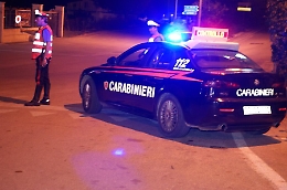 Non si ferma all'alt e carambola su auto in sosta: arrestato a Campobello di Mazara