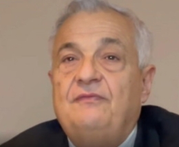 D’Urso, il catanese icona trumpista: «Hanno truffato le elezioni in Usa»