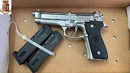 Catania, armi e droga in casa di un pregiudicato a S. Giorgio: arrestato