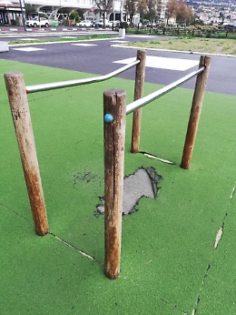 Catania, Piazza nettuno: aste per gli esercizi rubate