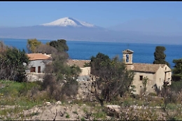 L'Etna vista dal santuario dell'Adonai di Brucoli (Sr)