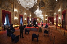 Crisi di governo, Conte chiama Renzi ma è gelo. Fico pacificatore?