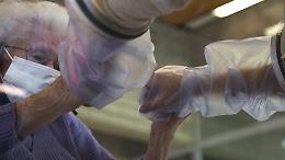 Siracusa, famiglia dona "tenda degli abbracci" ad Rsa