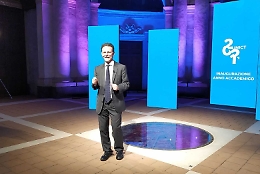 «Chi supera la crisi, supera se stesso senza essere superato», il rettore Priolo cita Einstein