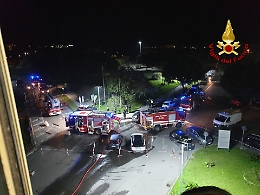 Incendio nella notte nell'ospedale di Acireale: trasferiti 6 pazienti Covid