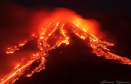 Etna, cos'è il magma primitivo e cosa succede nel profondo del vulcano