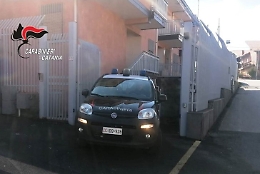 Malato di Covid scappa dall'ospedale e torna a casa a Maletto: denunciato