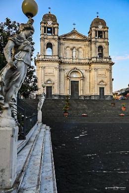 Zafferana Etnea (Ct) ricoperta da cenere lavica