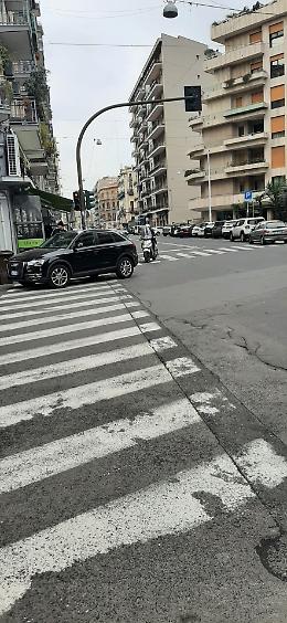 Viale Ionio di Catania: la normalità in pieno centro