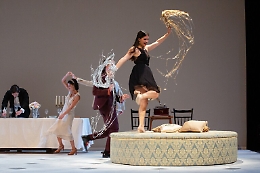 Palermo, il Teatro Biondo riprende da dove aveva interrotto