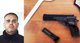 Caltagirone, in auto con una pistola pronta a sparare: preso affiliato al clan Laudani