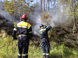 Operaio squadra antincendio appiccava fiamme alla riserva