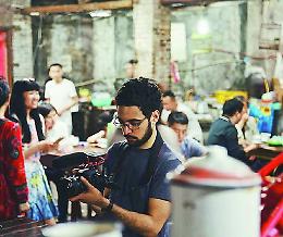 Filmmaker catanese gira in Cina in casa da t&egrave; e vince concorso mondiale
