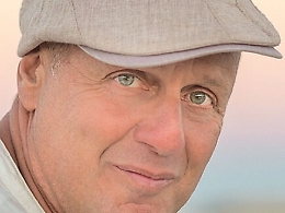 Marcello Bianca, l'ex geologo divenuto il fotografo della luna