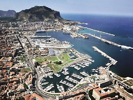 Infrastrutture porti e digitale per fare impresa