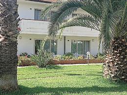 Covid hotel, i contagiati “isolati” a casa e le strutture vuote