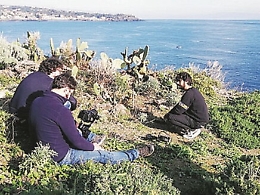Su Sky Arte l’Isola Lachea e i Faraglioni dei Ciclopi