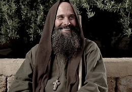 Fratel Biagio al quarantesimo giorno di digiuno: «Il mio cibo è l'eucaristia»