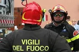 Notte di fuoco a Fontanelle: quattro vetture in fiamme