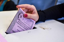 Sicilia, 61 comuni al voto: test per l’intesa M5S-Pd