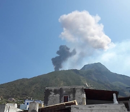 Lo Stromboli dà preoccupazione
Livello d'allerta ora è arancione