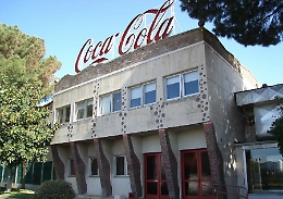 Le nuove tasse e il rischio fuga della Sibeg-Coca Cola da Catania: appello al ministro