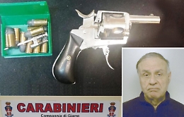 Il mistero dell'uomo a  spasso per Giarre con un revolver pronto a sparare