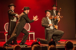 Pagagnini, tre violini, un violoncello e tanta ironia