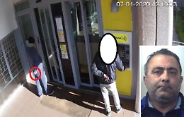 Catania, due assalti alle Poste in 8 giorni: identificato, si costituisce