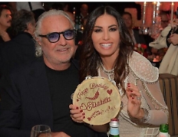 Elisabetta Gregoraci festeggia 40 anni: accanto a lei Briatore
