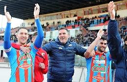 Il Calcio Catania rallenta la corsa della Reggina e merita gli applausi del pubblico: le foto più belle dal Massimino
