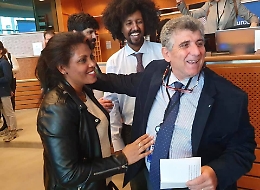 Pietro Bartolo e Kebrat, la migrante che era già stata data per morta