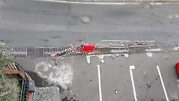 Catania: caditoia pericolosa transennata da oltre un mese