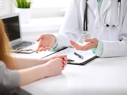 Aggredita in ambulatorio, medico si dimette: «Troppi rischi, anche per il virus»